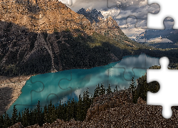 Jezioro, Peyto Lake, Park Narodowy Banff, Góry, Canadian Rockies, Lasy, Chmury, Promienie słońca, Alberta, Kanada