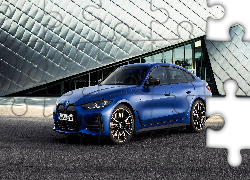 Ciemnoniebieskie, BMW i4 M50