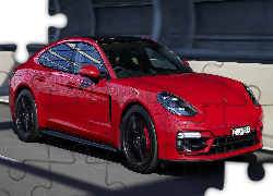 Porsche Panamera GTS, Czerwone, 2021