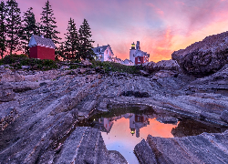 Skały, Latarnia morska, Pemaquid Point Lighthouse, Domy, Drzewa, Zachód słońca, Stan Maine, Stany Zjednoczone
