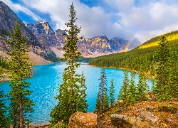 Park Narodowy Banff, Jezioro, Moraine Lake, Góry, Drzewa, Las, Tęcza, Chmury, Alberta, Kanada