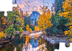 Park Narodowy Yosemite, Góra, Half Dome, Rzeka, Merced River, Drzewa, Jesień, Kalifornia, Stany Zjednoczone