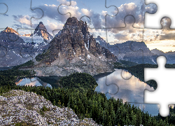 Park Prowincjonalny Mount Assiniboine, Góra Mount Assiniboine, Jezioro Cerulean, Jezioro Sunburst Lake, Góry, Jesień, Jeziora, Kolumbia Brytyjska, Kanada