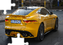 Żółty, Jaguar F-Type