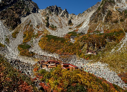 Jesień, Alpy Japońskie, Góry Hida, Domy, Drzewa, Karasawa Carl, Japonia