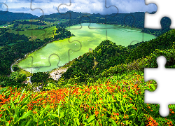 Góry, Zielone, Wzgórza, Kwiaty, Roślinność, Jezioro Furnas, Azory, Wyspa Sao Miguel, Portugalia