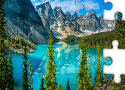 Kanada, Prowincja Alberta, Park Narodowy Banff, Jezioro Moraine, Dolina Dziesięciu Szczytów, Drzewa, Góry, Chmury