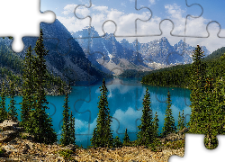 Park Narodowy Banff, Jezioro, Moraine Lake, Las, Drzewa, Góry, Obłoki, Poranek, Alberta, Kanada