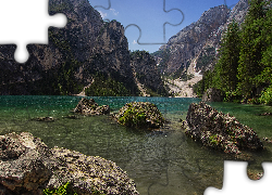 Włochy, Południowy Tyrol, Jezioro Pragser Wildsee, Lago di Braies, Góry, Dolomity, Skały