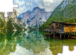 Włochy, Dolomity, Jezioro Pragser Wildsee, Drewniana, Chata, Góry
