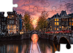 Holandia, Amsterdam, Kanał Leidsegracht, Most, Drzewa, Domy, Światła, Zachód słońca