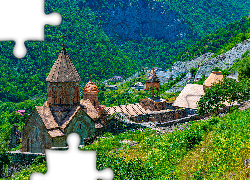 Klasztor, Dadivank, Wieża, Góry, Lasy, Drzewa, Trawa, Górski Karabach, Azerbejdżan