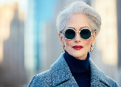 Kobieta, Makijaż, Siwe, Włosy, Kolczyki, Okulary