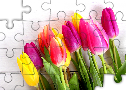 Kwiaty, Bukiet, Kolorowe, Tulipany, Drewno, Wiosna