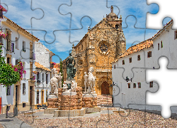 Hiszpania, Andaluzja, Kordoba, Kościół Santa Marina, Plac, Posągi, Domy