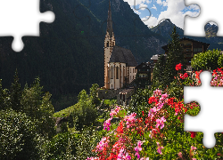 Góry Alpy, Lasy, Drzewa, Kwiaty, Domy, Kościół św. Wincentego, Heiligenblut, Karyntia, Austria