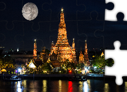 Tajlandia, Bangkok, Rzeka Menam, Świątynia Świtu Wat Arun, Noc, Księżyc