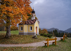 Kaplica, Maria Rast, Drzewo, Ławki, Góry, Krun, Bawaria, Niemcy