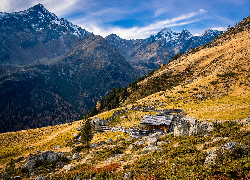 Austria, Tyrol, Karyntia, Góry, Alpy, Jesień, Chata, Ogrodzenie