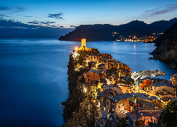 Włochy, Liguria, Vernazza, Wybrzeże, Morze, Domy
