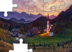 Słowenia, Góry, Dolina, Oświetlony, Kościół, Domy, Ogrodzenie