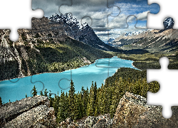 Kanada, Park Narodowy Banff, Góry Canadian Rockies, Jezioro Peyto Lake, Las, Chmury, Skały
