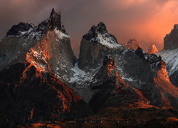 Chile, Patagonia, Masyw, Góry, Torres del Paine, Park Narodowy Torres del Paine, Wschód słońca