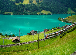 Pociąg, Jezioro Lungern, Szwajcaria