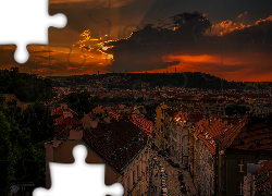 Zachód słońca, Chmury, Domy, Praga, Czechy