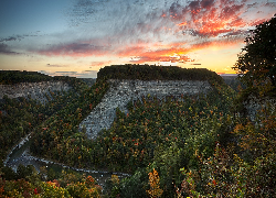 Zalesione, Góry, Skały, Rzeka, Kolorowe, Drzewa, Wschód słońca, Letchworth State Park, Stan Nowy Jork, Stany Zjednoczone