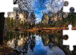 Góry, Rzeka, Merced River, Drzewa, Odbicie, Park Narodowy Yosemite, Kalifornia, Stany Zjednoczone