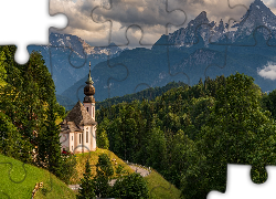 Kościół, Sanktuarium Maria Gern, Drzewa, Droga, Góry, Chmury, Alpy Salzburskie, Berchtesgaden, Bawaria, Niemcy