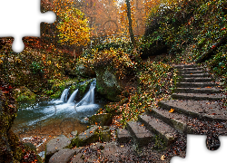 Las, Drzewa, Jesień, Wodospad Schiessentumpel, Most, Rzeka, Skały, Mała Szwajcaria, Mullerthal, Luksemburg