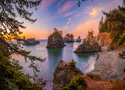 Morze, Skały, Brzeg, Drzewa, Niebo, Zachód słońca, Park stanowy, Samuel H Boardman State Scenic Corridor, Oregon, Stany Zjednoczone