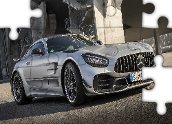 Srebrny, Mercedes-AMG GT R Pro