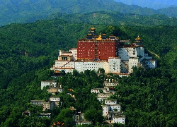 Zalesione, Góry, Las, Świątynia, Putuo Zongcheng Temple, Chengde, Chiny