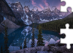 Kanada, Prowincja Alberta, Park Narodowy Banff, Góry, Jezioro Moraine, Wschód słońca