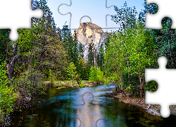 Stany Zjednocznone, Kalifornia, Park Narodowy Yosemite, Góry, Szczyt Half Dome, Rzeka, Merced River, Drzewa, Wiosna