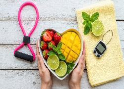 Owoce, Mango, Truskawki, Limonki