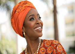 Ciemnoskóra, Kobieta, Uśmiech, Pomarańczowy, Turban