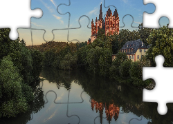Rzeka Lahn, Drzewa, Dom, Katedra Świętych Jerzego i Mikołaja, Limburg, Niemcy Kościół