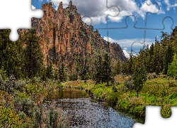 Smith Rock State Park, Góry, Smith Rock, Drzewa, Skały, Rzeka Crooked River, Stan Oregon, Stany Zjednoczone