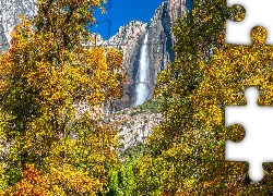 Park Narodowy Yosemite, Góry, Wodospad, Upper Yosemite Falls, Drzewa, Jesień, Kalifornia, Stany Zjednoczone
