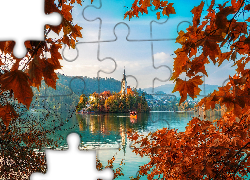 Słowenia, Wyspa Blejski Otok, Jezioro Bled, Kościół, Góry, Drzewa, Gałęzie, Jesień