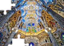 Hiszpania, Barcelona, Katedra, Świątynia Pokutna Świętej Rodziny, Sagrada Familia, Kolumny