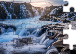 Islandia, Wodospad Bruarfoss, Skały