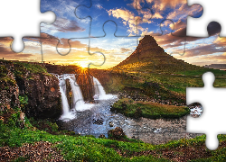 Wodospad Kirkjufellsfoss, Góra Kirkjufell, Chmury, Promienie słońca, Islandia