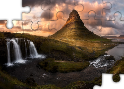 Islandia, Góra Kirkjufell, Wodospad Kirkjufellsfoss, Chmury