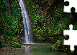 Wodospad, Te Ana Falls, Skały, Rośliny, Nowa Zelandia