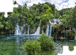 Chorwacja, Wodospady, Park Narodowy Jezior Plitwickich, Drzewa, Rośliny, Skały, Chmury